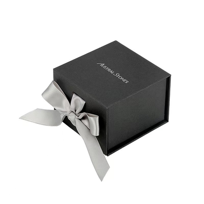 OEM ODM Solid Color Medium Size Gifts Packing Boxes With Bowknot