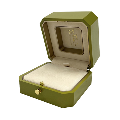 Green Spray Painted Ring Luxury Jewelry Case With Octagon Shape
